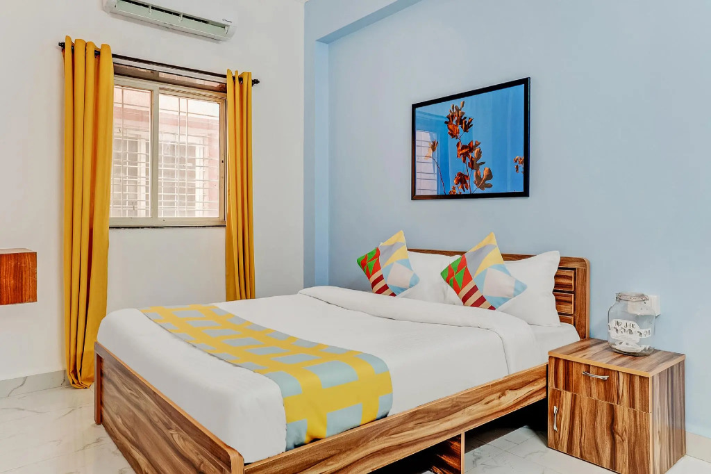 OYO Home 78057 Dazzling Studios Near Airport