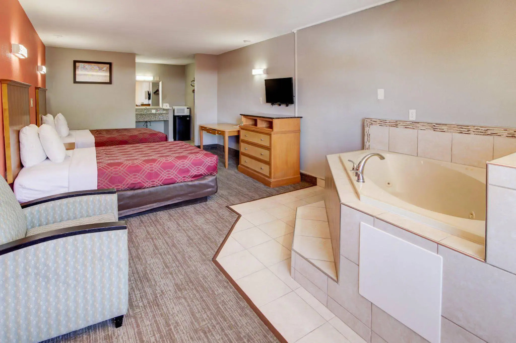 Econo Lodge Norfolk Airport