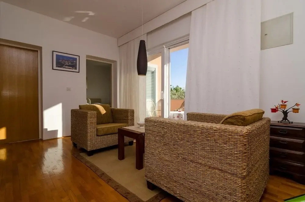 Beautiful three bedroom country house