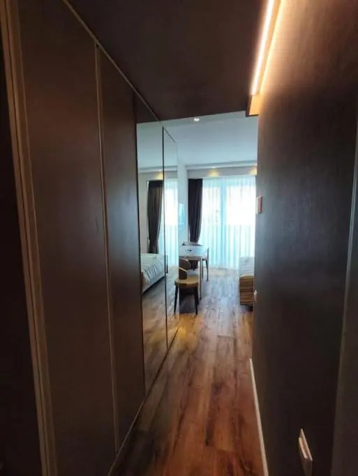 Leo Group Luxury Apartment 24-32 Alliance Palace