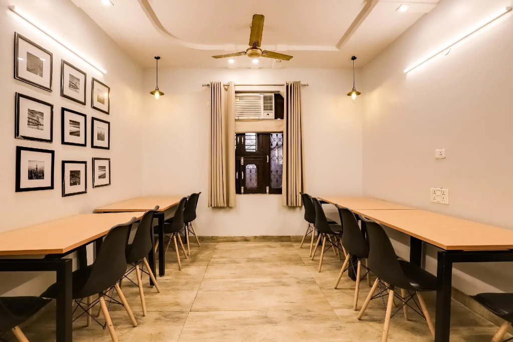 Hotel Silver Arrow by OYO Rooms