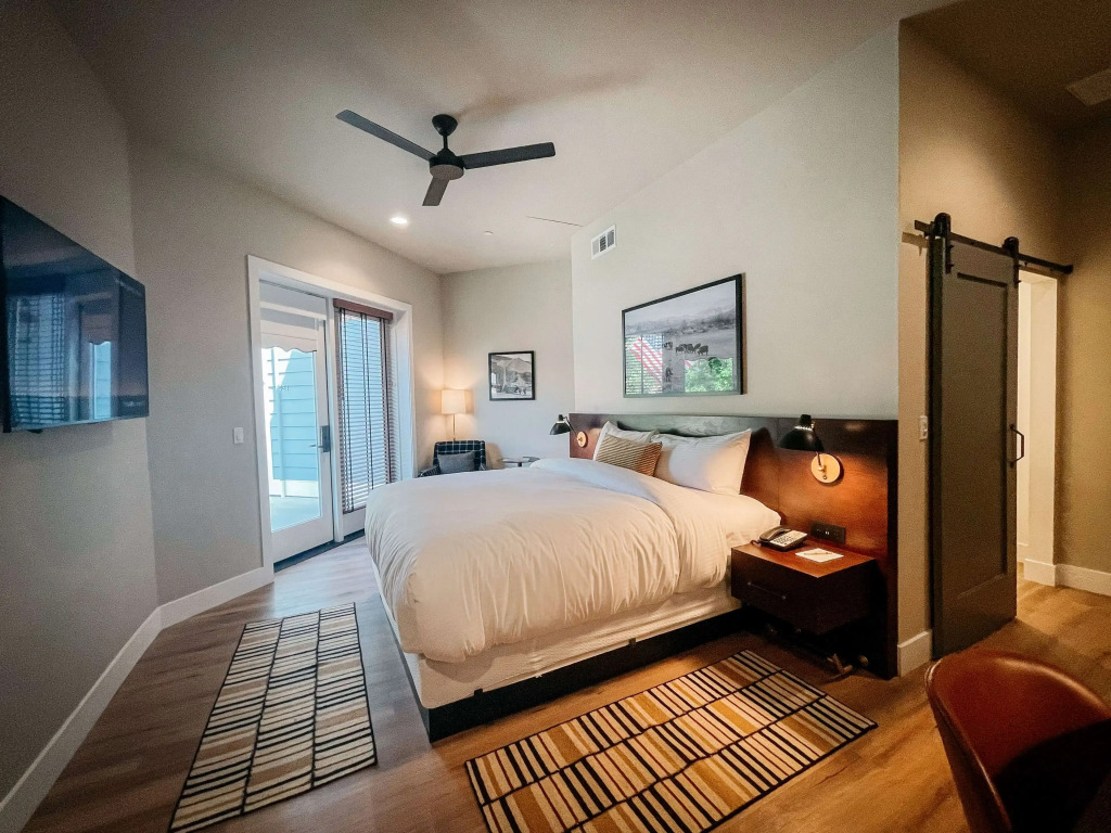 Gateway Hotel, Trademark Collection by Wyndham