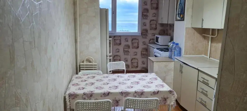 Apartamenty v tsentre vozle naberezhnoj