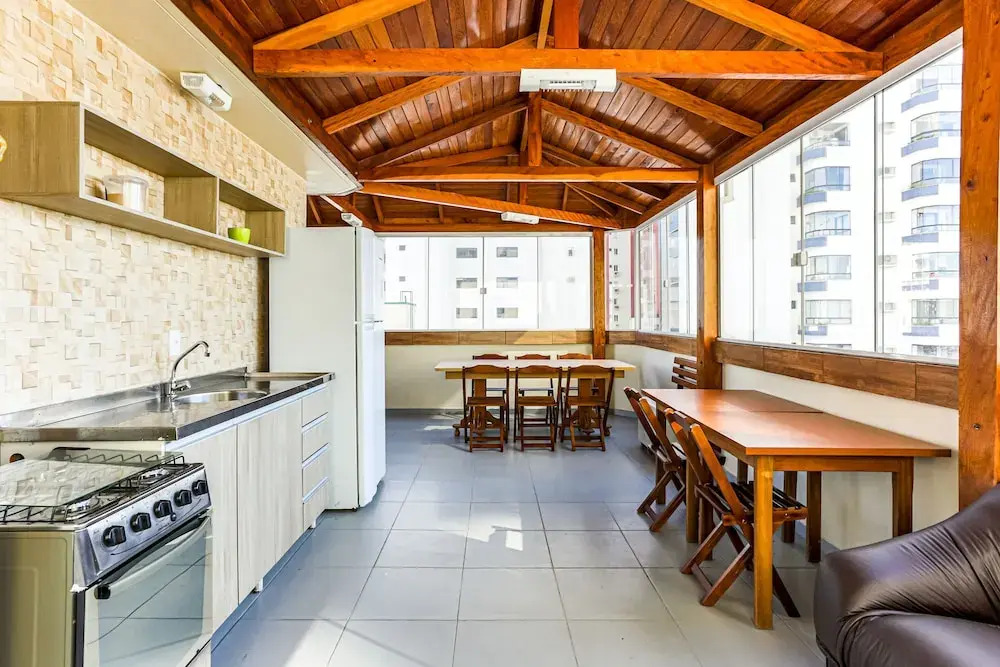 Apartamentos a 50 metros do Mar