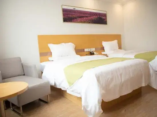 Yinyue Holiday Hotel