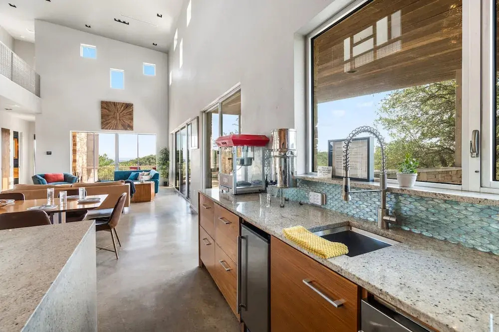 Luxury 4BR Hilltop Retreat With Scenic Views