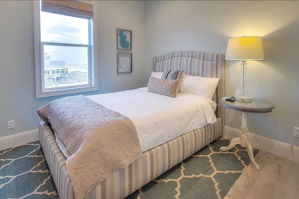 La Mer 6 Bedroom Holiday Home by Five Star Properties