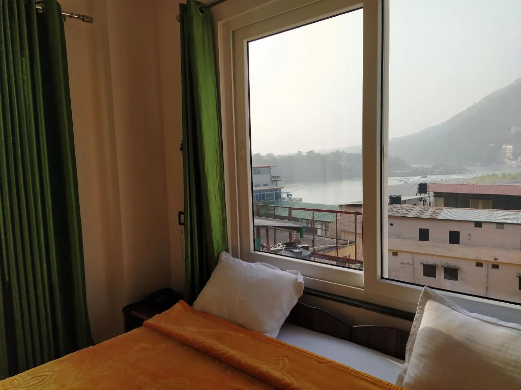 Hotel The Raja Palace