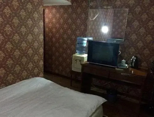 Yiwu Donghang Inn