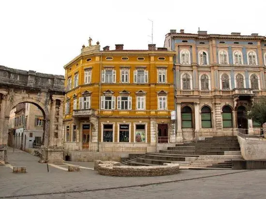 Apartments Centurio Pula