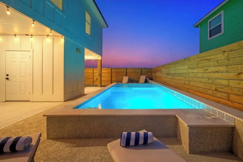 Private Pool, by the Nature Preserve, Sunset Views Tux "sea" Do by Avantstay