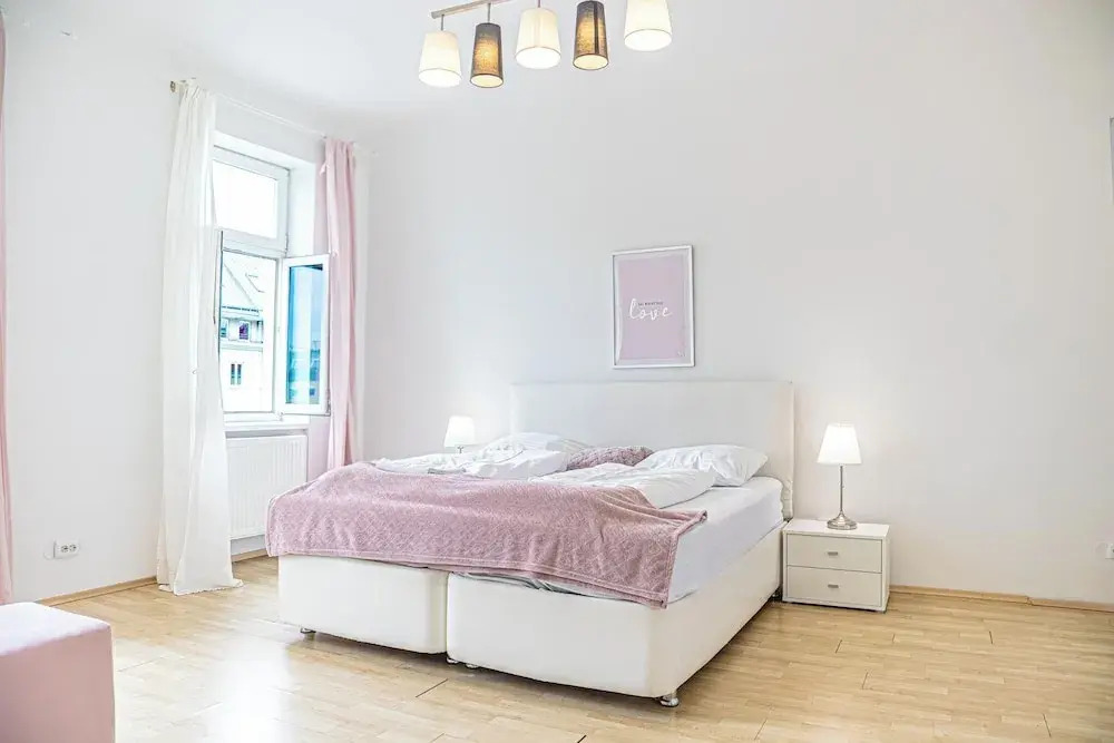 Budget 2BR Long Stay Near Matzleinsdorf