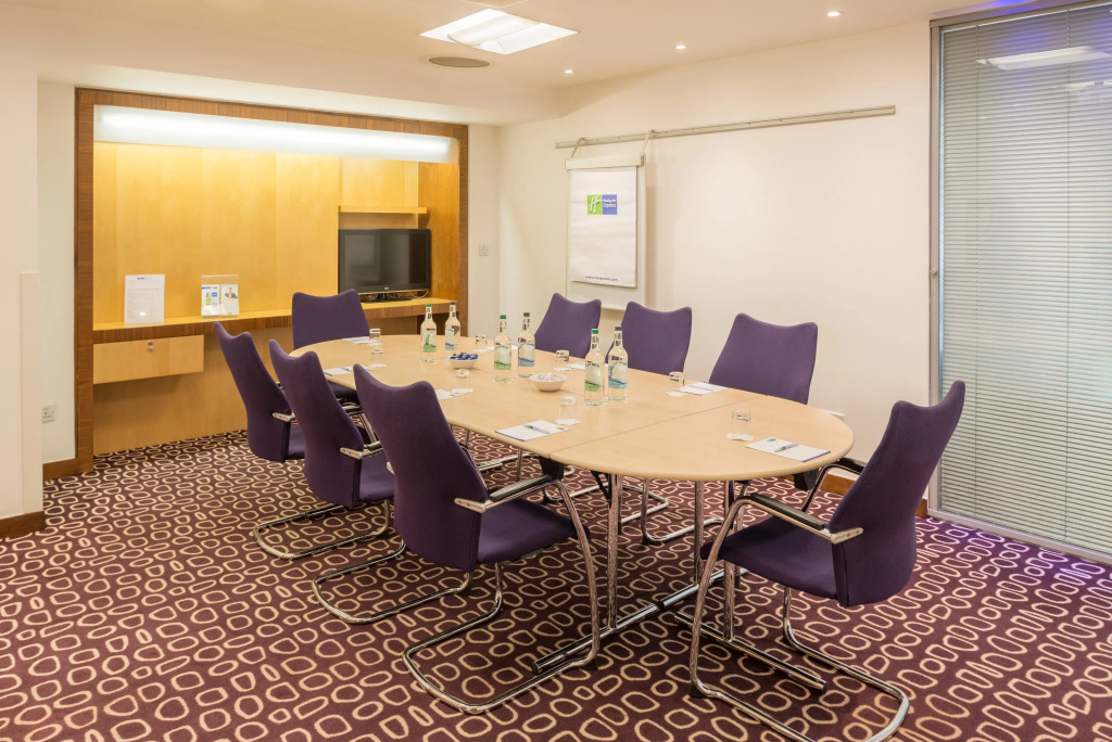 Holiday Inn Express London-Swiss Cottage