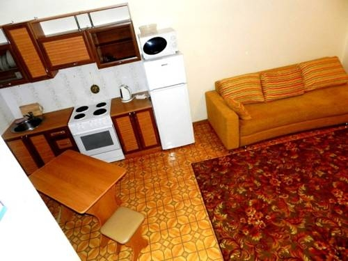 Comfortable Home Apartments on Karamzina Street