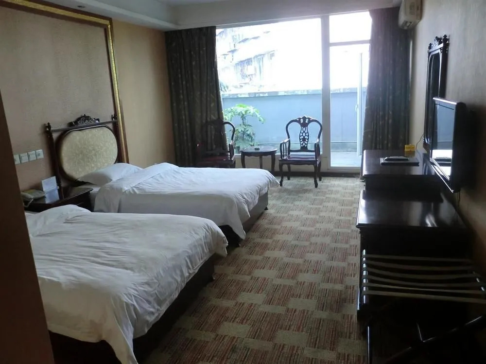 Huayu South City Hotel
