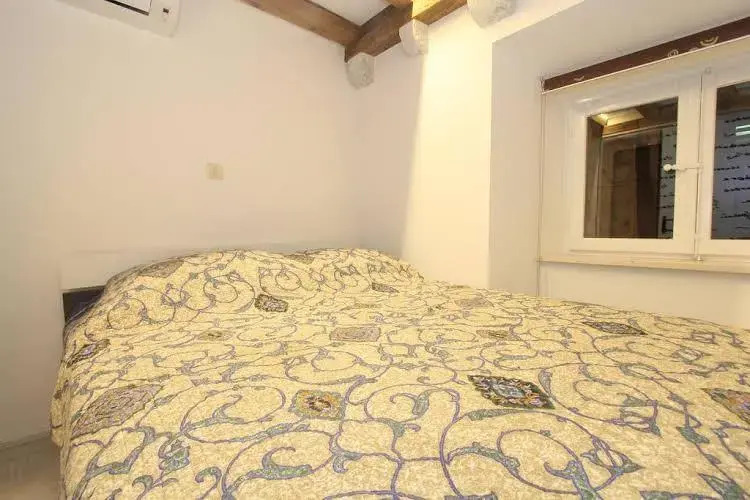 Apartment 4 You