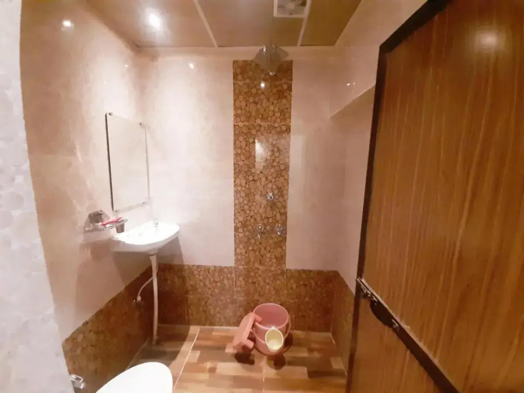 Luxmi Hotel