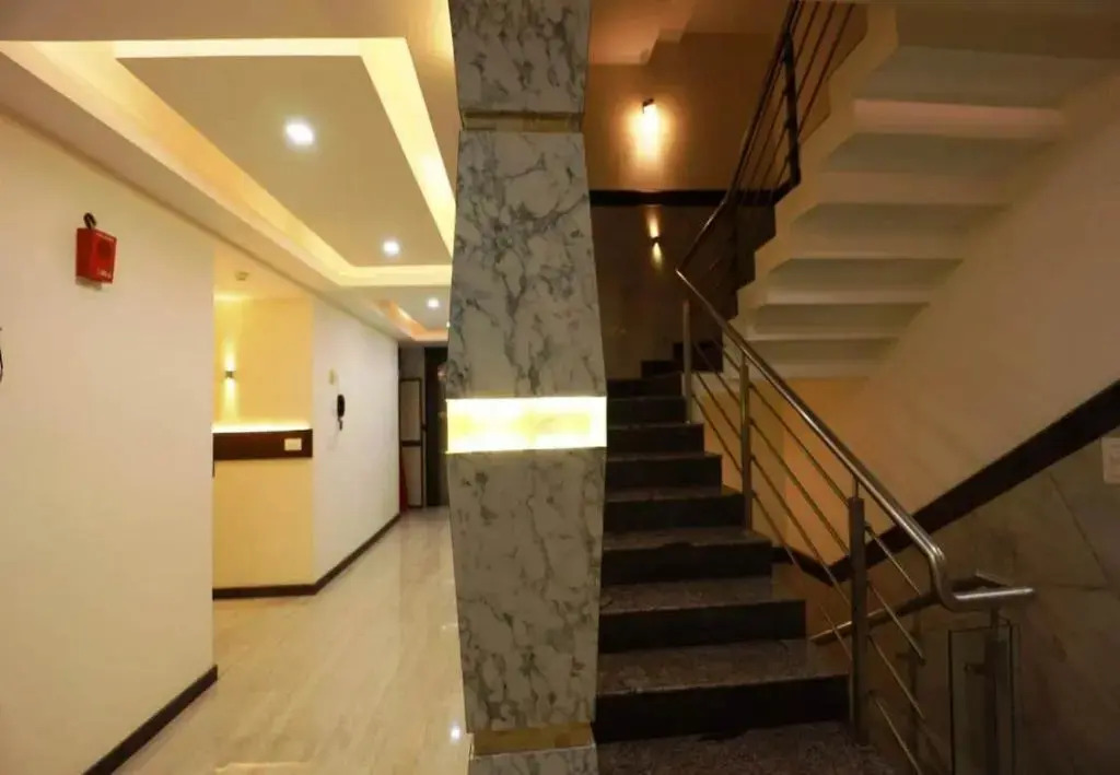 Silver Suite