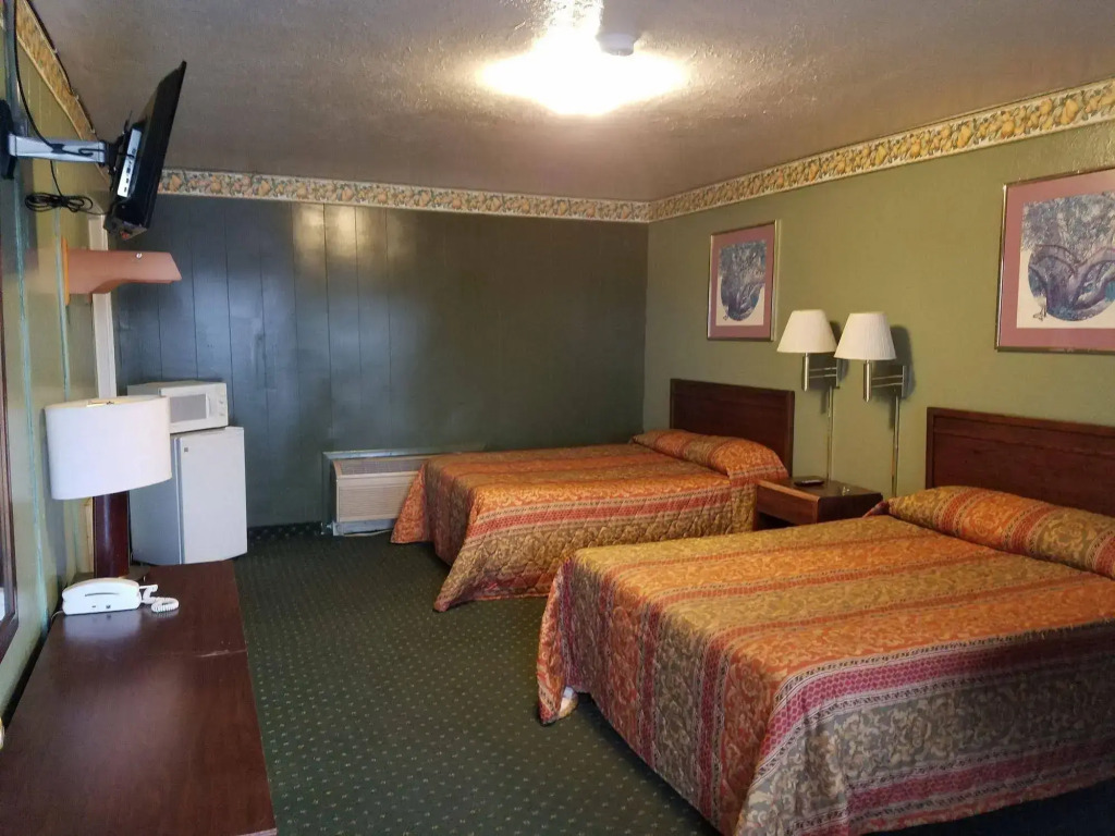 Budget Inn