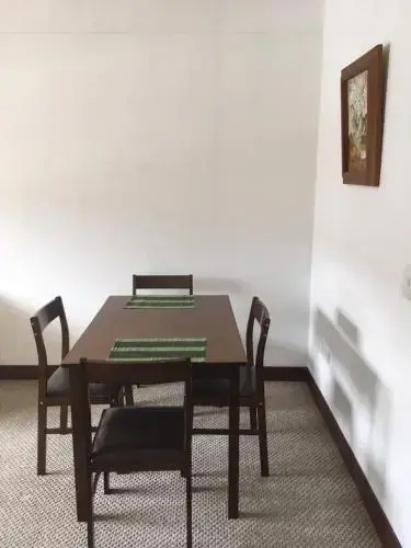 Suites Parque Real