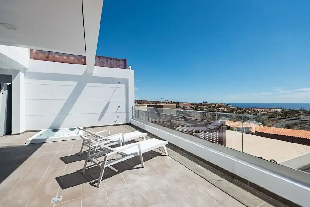 Altos de la Gloria Beach Apartments