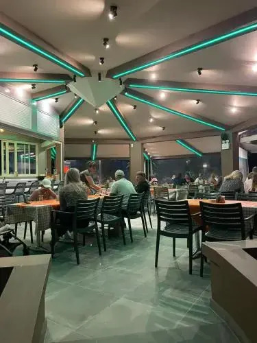 Jannos Beach hotel