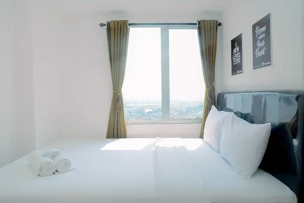 2Br Modern Fully Furnished Bassura City Apartment