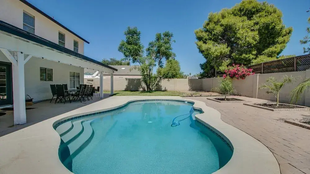 Upgraded 4-bdrm Beautiful Home W/pool!