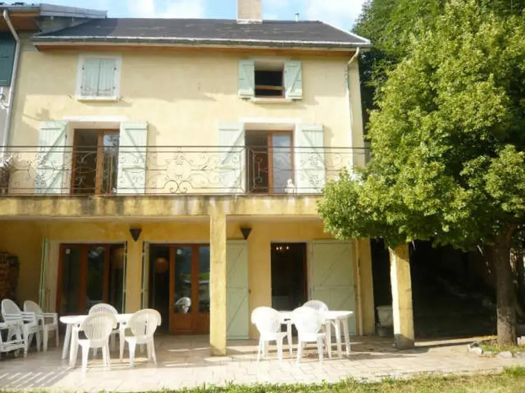 Maison de caractère avec cheminée au centre de Villard de Lans - FR-1-515-4