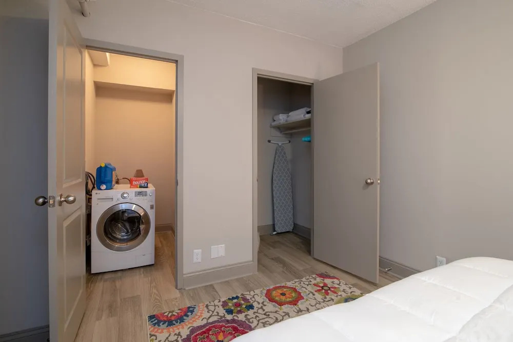 1 Bedroom Downtown Condo