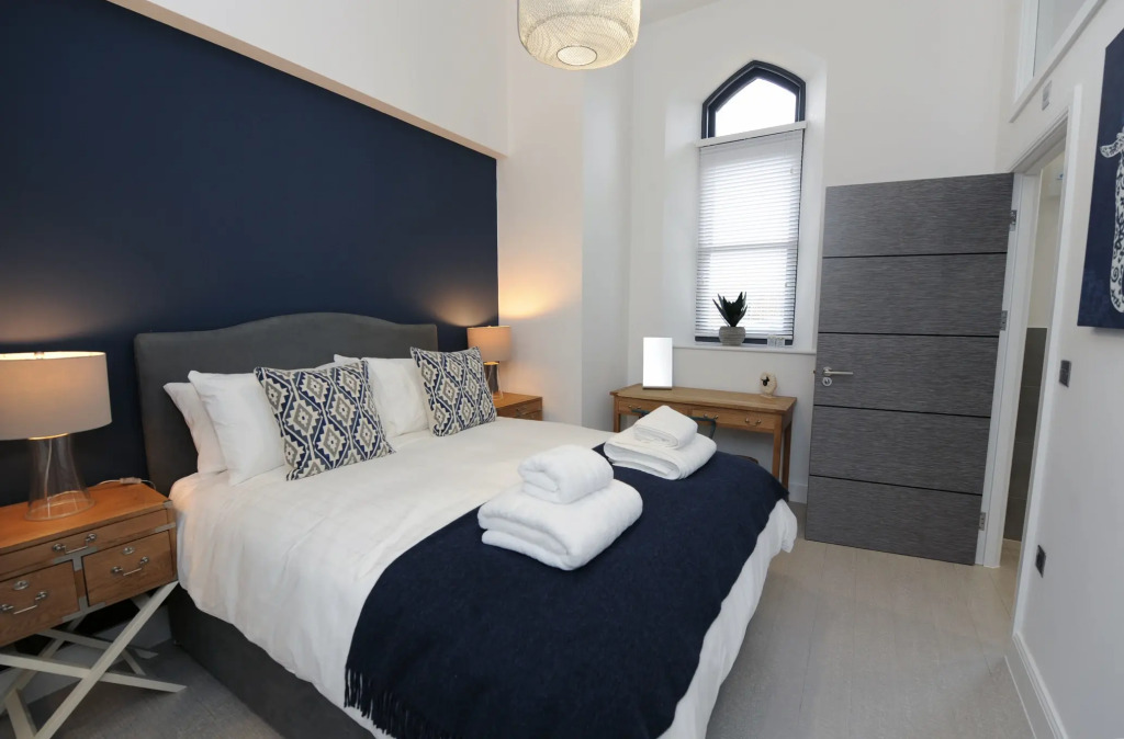 Apartment 2 Waterstone House - Luxury Sea View Apartment