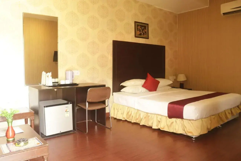 Golden Sun Beach Resort