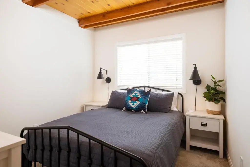 Bayview Bungalow - Cabin with Hot Tub One Block from Big Bear Lake!