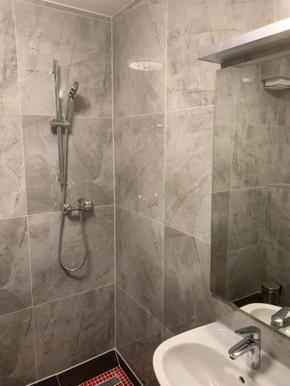 AT-Rooms
