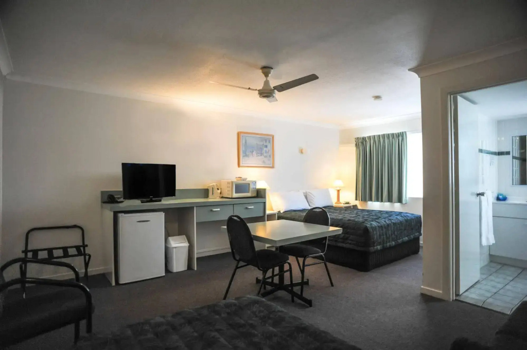 Southport Motel & Apartments