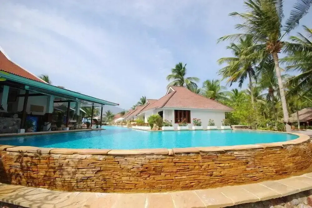 Privacy Beach Resort & Spa