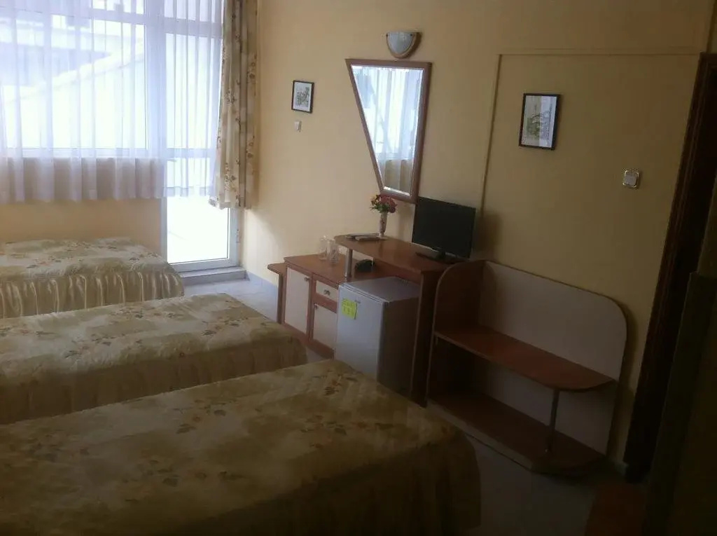 Victoria Family Hotel