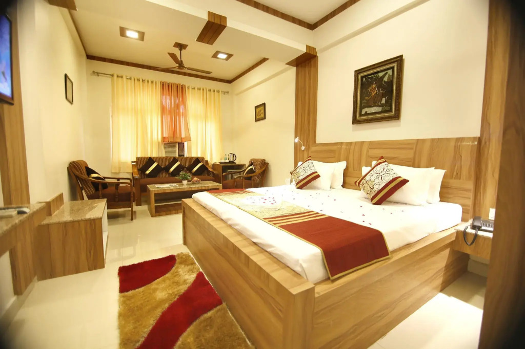 Hotel Sheetal Regency,Near Janambhumi