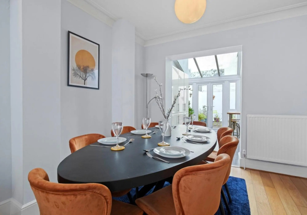 The Townhouse By My Getaways Free Parking