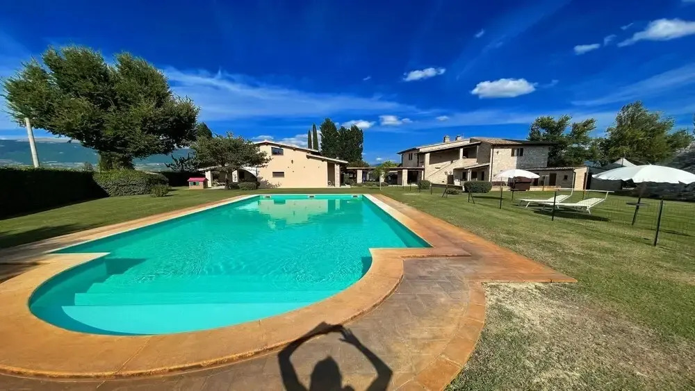 Contemporary Villa With Pool - Spello By The Pool - Sleeps 11 Exclusively Yours