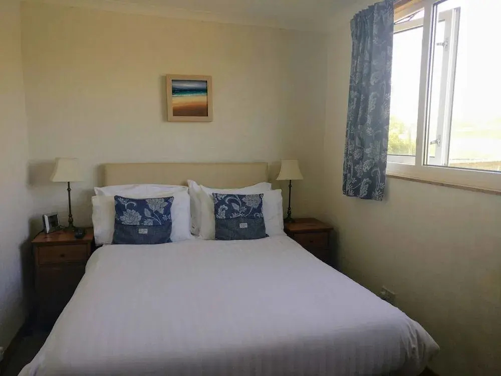 Loch Roag Guest House & Eshcol Guest House