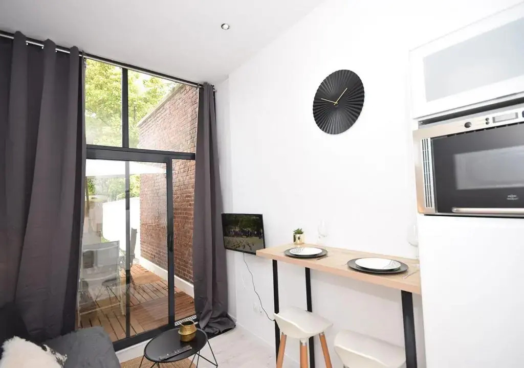 HYPER CENTRE VALENCIENNES - WIFI - TERRASSE - TRAMWAY - leRelaisdOdile2