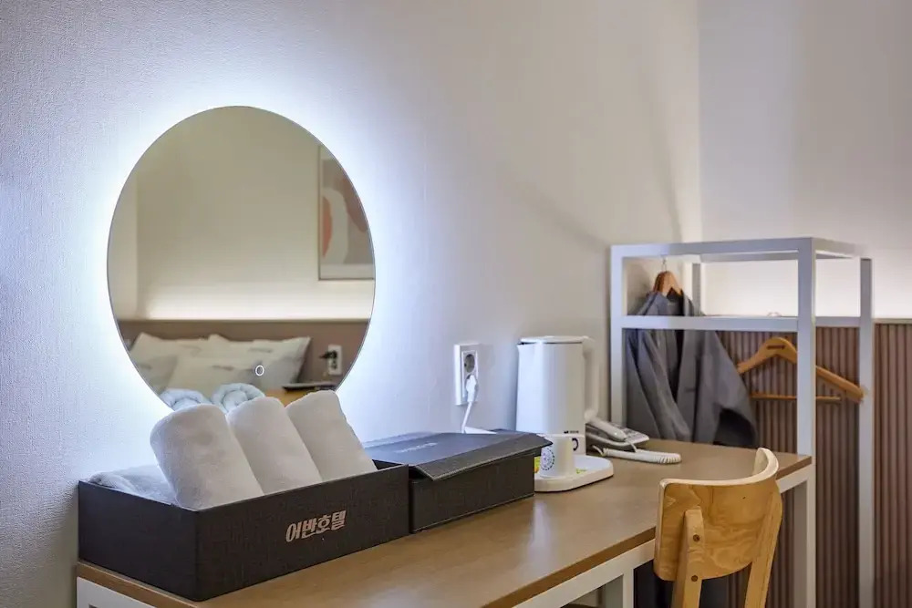 Urban Hotel