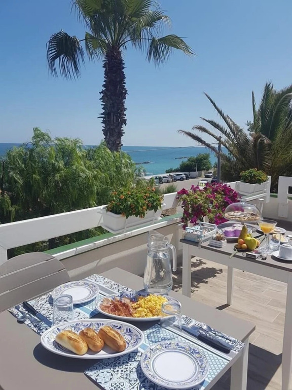 B&B TORRE AZUL FRONTEMARE - Bisceglie