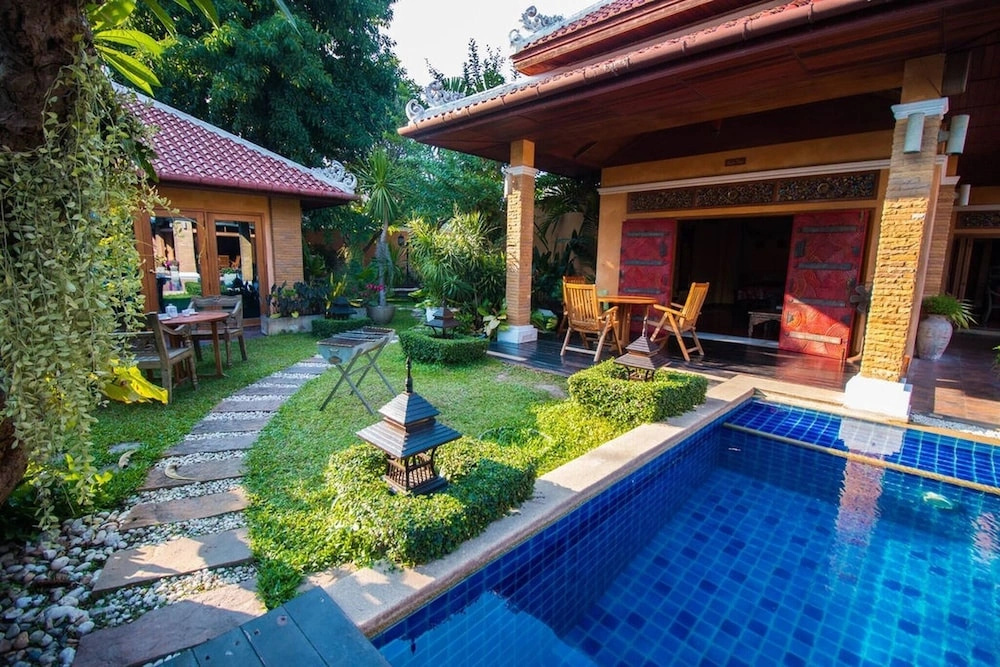 Exclusive Balinese Pool Villa in Pattaya