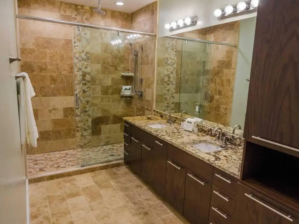 5 BEDROOM BEACHFRONT CONDO - 3rd Floor