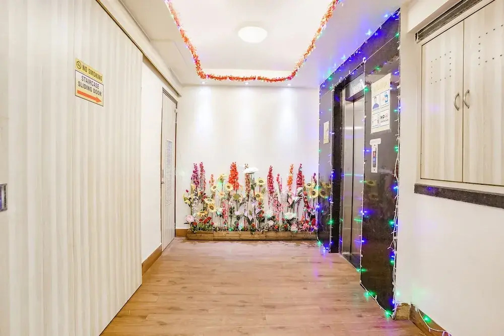 Fabhotel Tuliip Residency