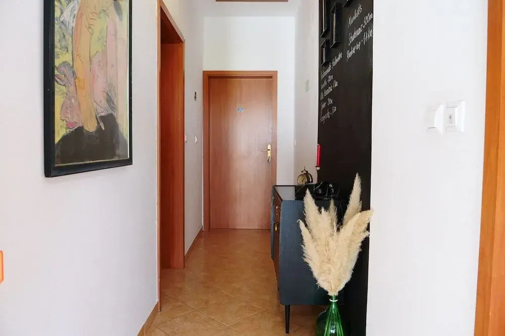 Apartment and Rooms Vilma