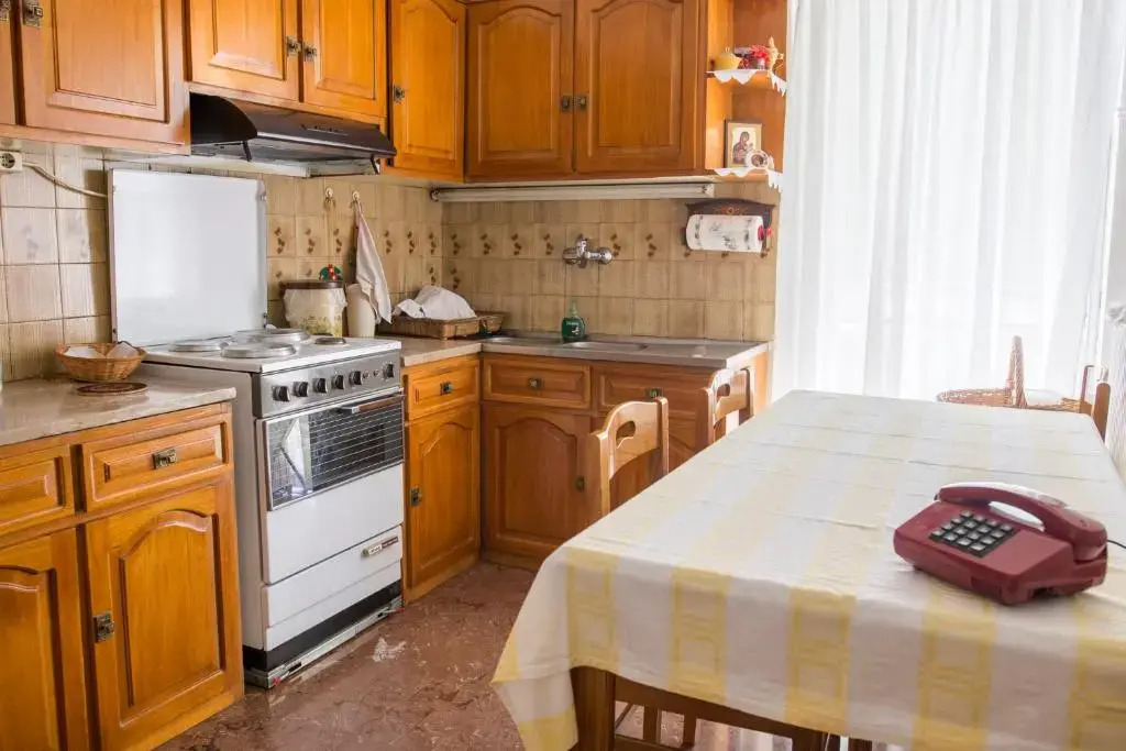 Apartment Βυρωνος