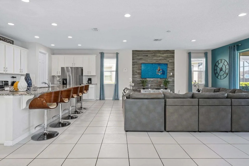 Ideal for Groups - 9br, 6BA Private Pool
